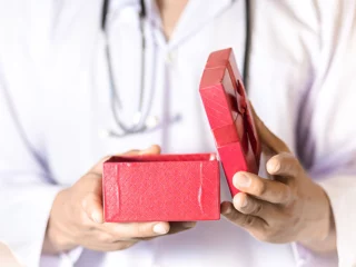Best Gifts for Medical Students by Price